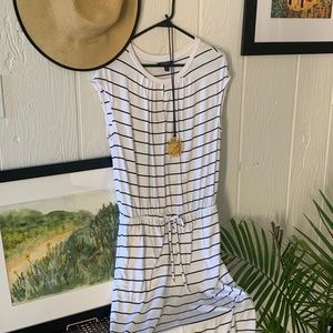 Banana Republic easy travel dress, white with black stripes size M